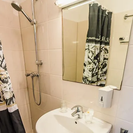 Sander Hotel 3*